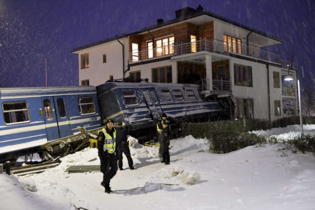 Καθαρίστρια στη Σουηδία έκλεψε τρένο και το έριξε σε σπίτι